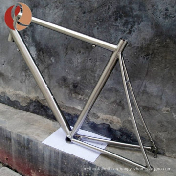 Tubo de titanio ligero ASTM B338 Gr5 para bicicleta con laminado en frío